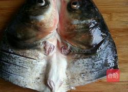 剁椒鱼头的做法图解2