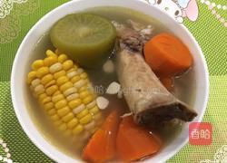 青紅蘿蔔愛心湯的做法图解4