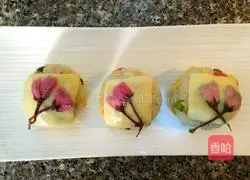 Cheese Sakura Rice Ball Recipe Illustration 9