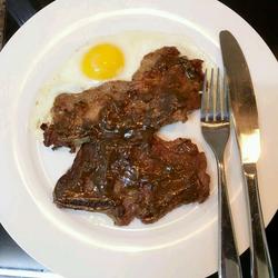 香煎牛仔骨 
