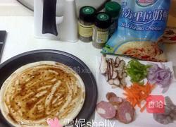 火腿鲜虾披萨的做法图解1