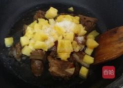 菠萝排骨的做法图解3