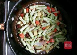 土豆烧芸豆的做法图解7