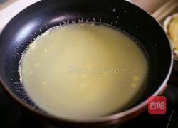 黄金榴莲千层蛋糕的做法图解4