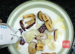 花胶雪耳炖奶的做法图解6