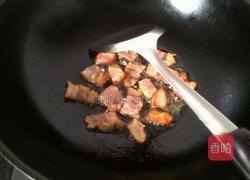 蒜香腊肉豆腐的做法图解2