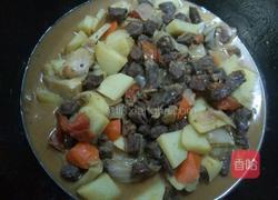 西红柿土豆炖牛腩的做法图解6