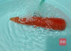 鸡蛋炒胡萝卜丁的做法图解2