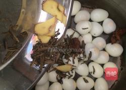 五香茶叶鹌鹑蛋的做法图解7