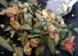 黄瓜炒鸡蛋的做法图解5