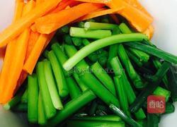 韭苔腊肉的做法图解3