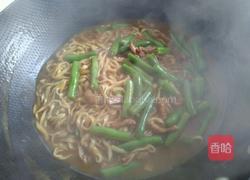 豆角肉丝焖面的做法图解11