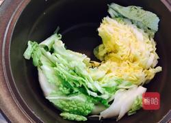 白菜梅花肉千层锅的做法图解3