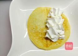 草莓夹心松软荷苞饼的做法图解7