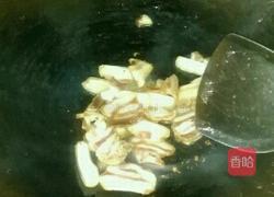 腊肉酸菜炒春笋的做法图解4