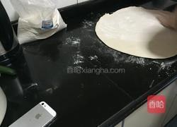 咸菜腊肥肠手擀面的做法图解1