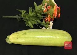 西葫芦炒土鸡蛋的做法图解1