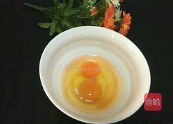 西葫芦炒土鸡蛋的做法图解3