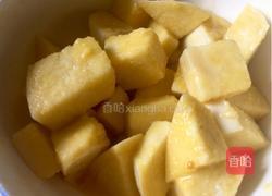 炒馒头丁的做法图解1