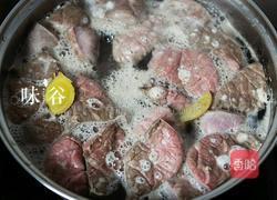 青橄榄猪肺汤的做法图解3