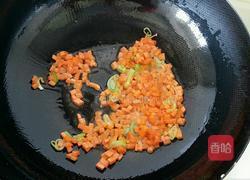 酱油炒饭的做法图解4
