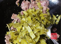 牛肉炒咸菜的做法图解6