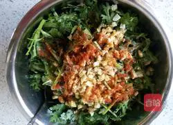 Illustration of how to make cold chrysanthemum 3