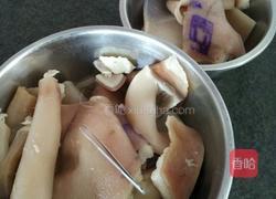 家常做猪皮冻的做法图解1