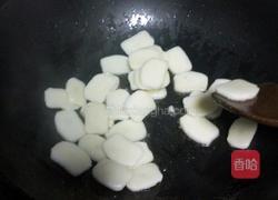 蒜蓉炒年糕的做法图解2