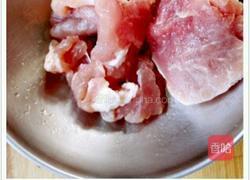 山药木耳炒肉的做法图解1