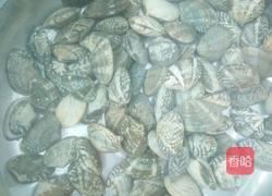 爆炒花甲的做法图解1