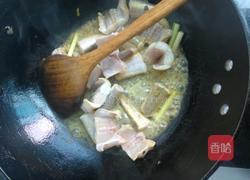 蒜苔箭头鱼的做法图解2