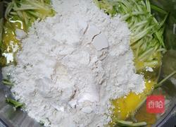 西葫芦糊塌子的做法图解2