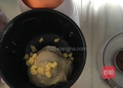 糖浸樱桃面包的做法图解4