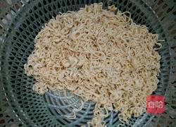 什锦炒面的做法图解4