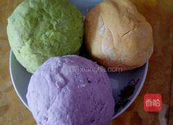 彩色蔬菜梅花饺的做法图解3