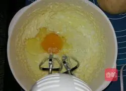 Apple Strawberry Cheese Pie Recipe Illustration 9