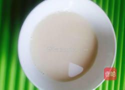 手工和面快速揉出手套膜(面包)——不摔打,不醒面的做法图解1