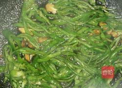 青椒炒腐竹的做法图解5