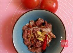 牛肉柿子汤的做法图解1