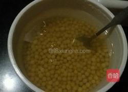 椒盐黄豆的做法图解1