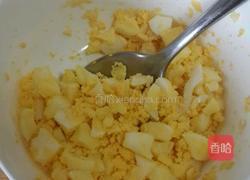 草莓鸡蛋三明治的做法图解3