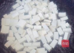 香椿芽拌豆腐的做法图解3