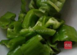 青椒炒香菇的做法图解2