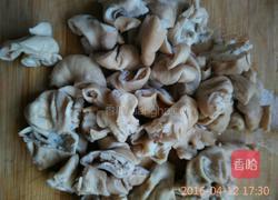 溜肥肠的做法图解1