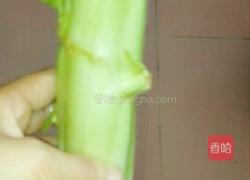 蒜蓉炒莴笋的做法图解1