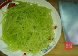 蒜蓉炒莴笋的做法图解2