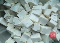 蒜苔豆腐的做法图解1