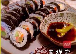 金枪鱼紫菜包饭的做法图解4