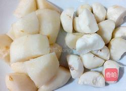 马蹄雪梨糖水的做法图解2